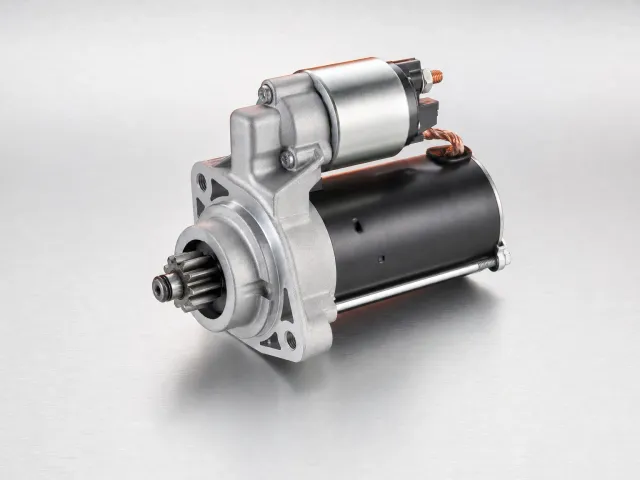 Motor de arranque automotriz con solenoide y piñón